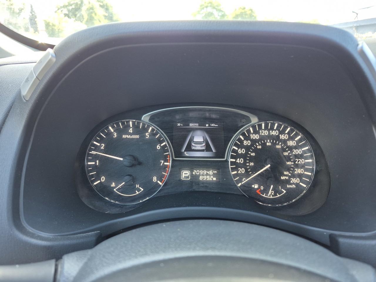 2015 Nissan Pathfinder SL Photo