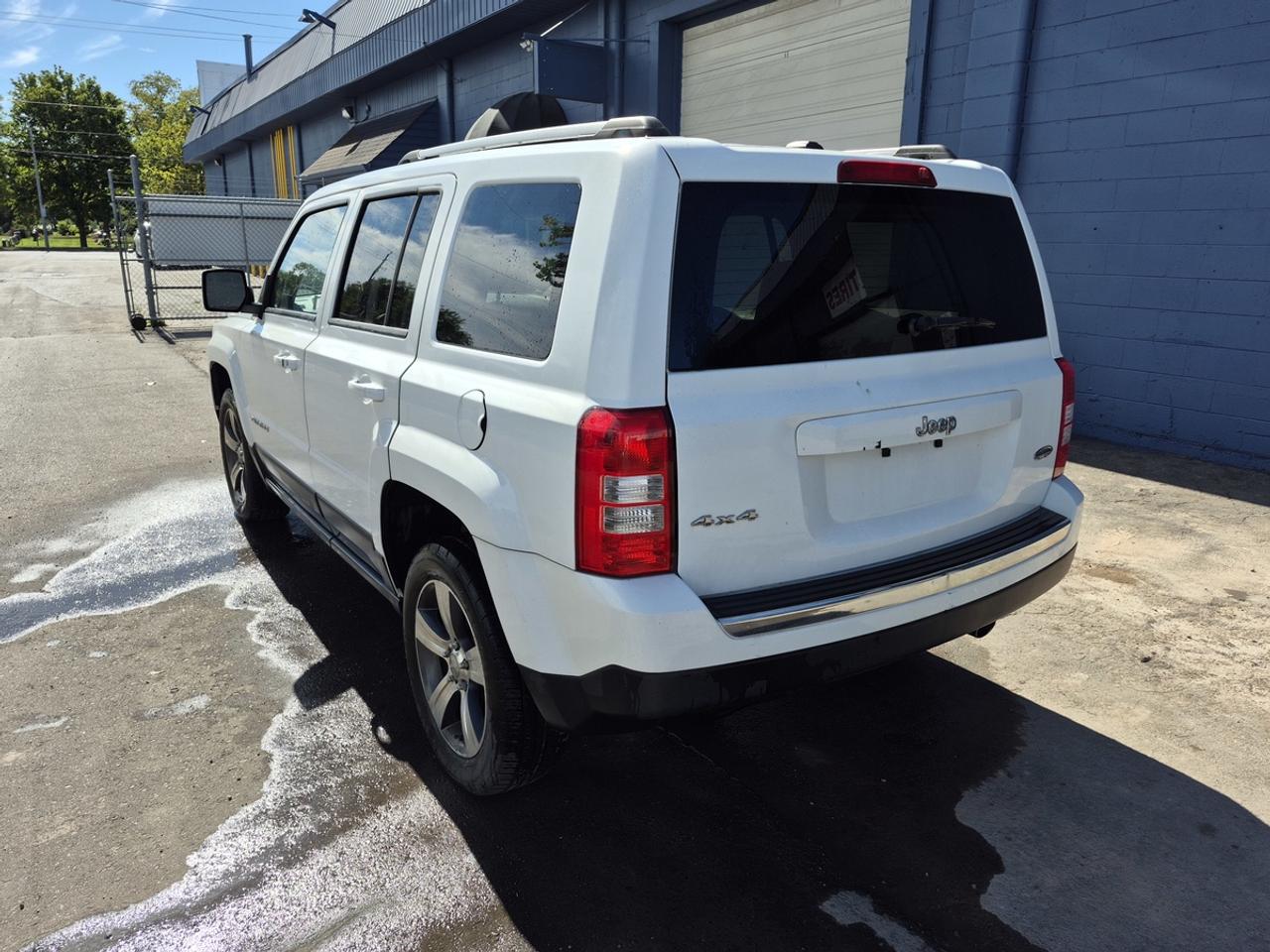 2016 Jeep Patriot SPORT Photo