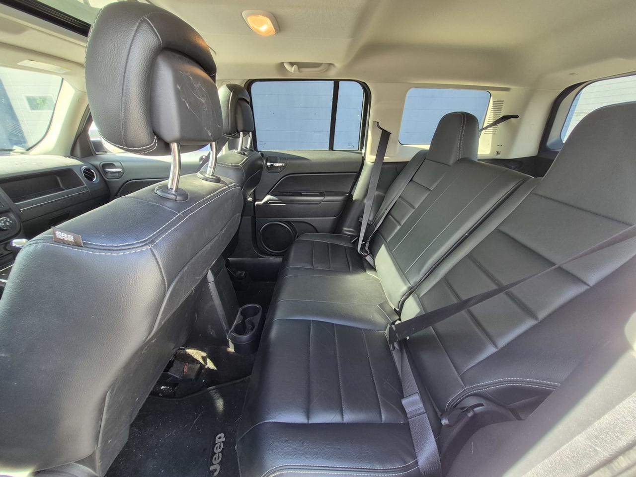 2016 Jeep Patriot SPORT Photo