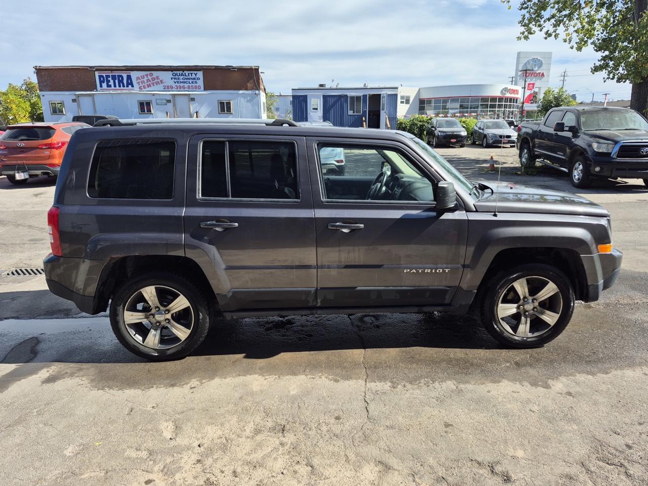 2016 Jeep Patriot SPORT Photo