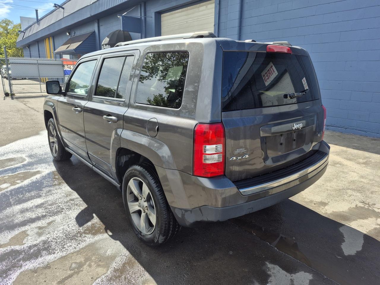 2016 Jeep Patriot SPORT Photo