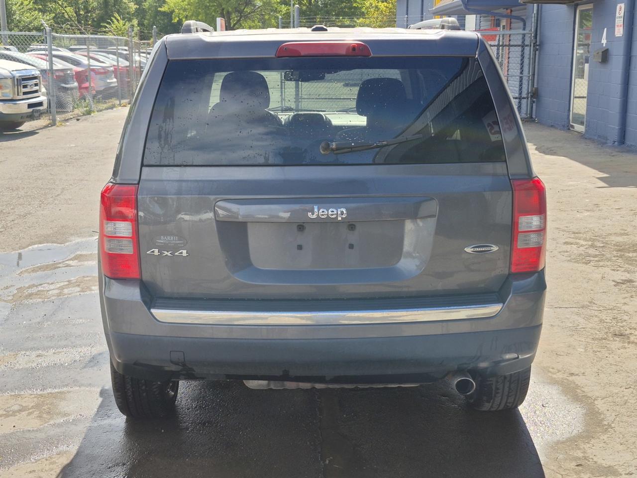 2016 Jeep Patriot SPORT Photo
