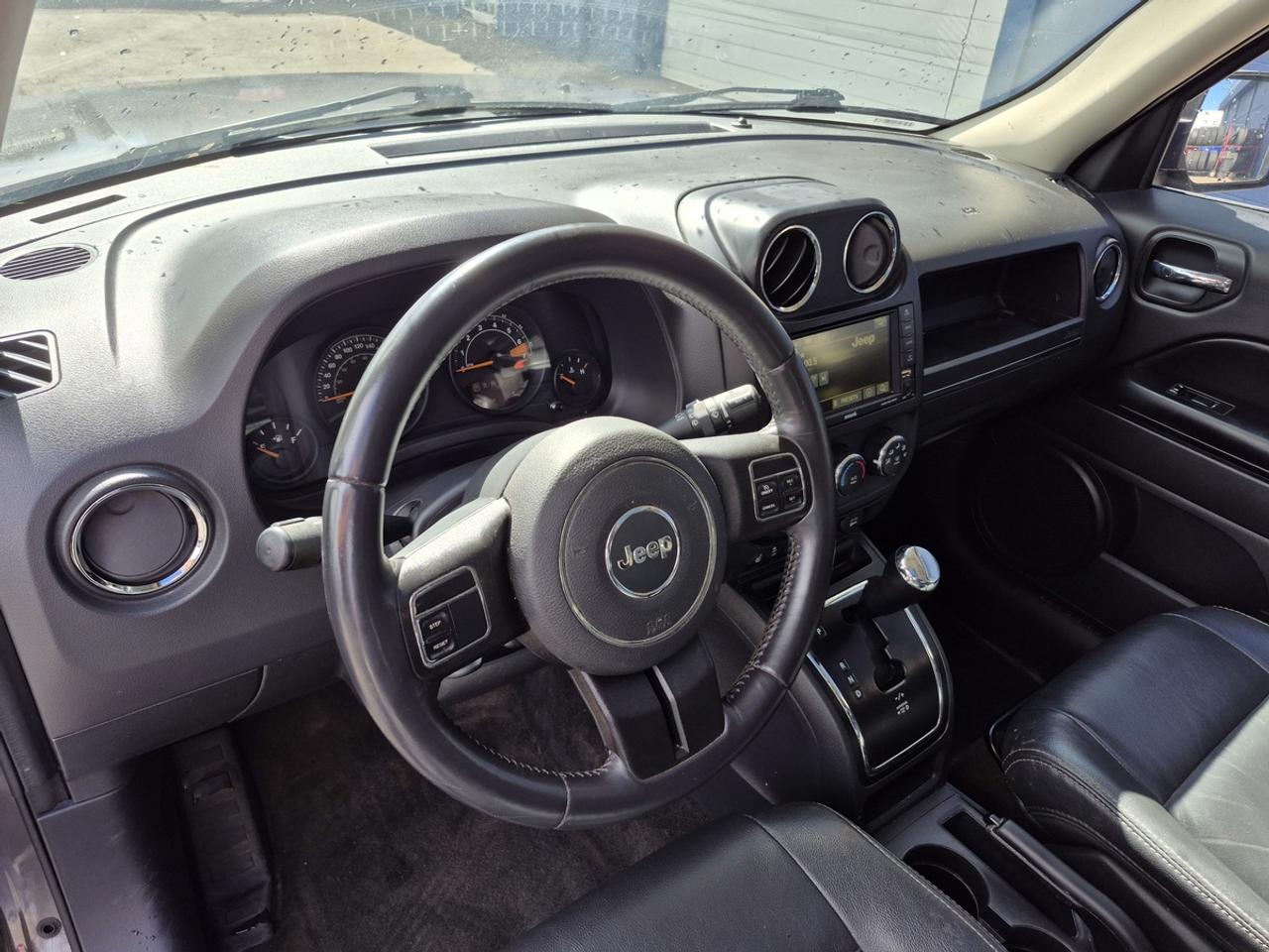 2016 Jeep Patriot SPORT Photo