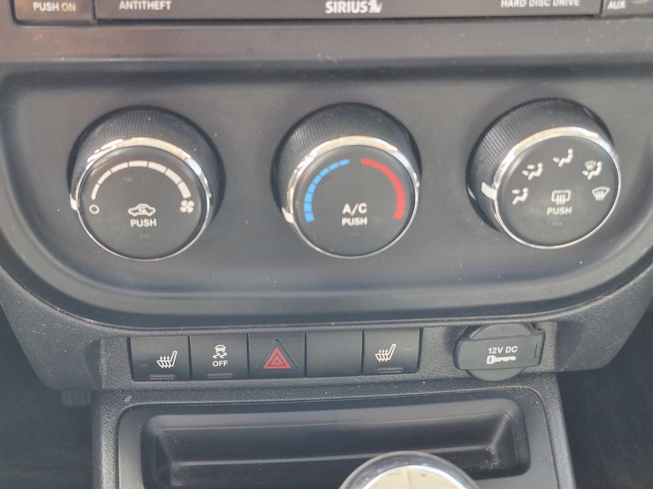2016 Jeep Patriot SPORT Photo