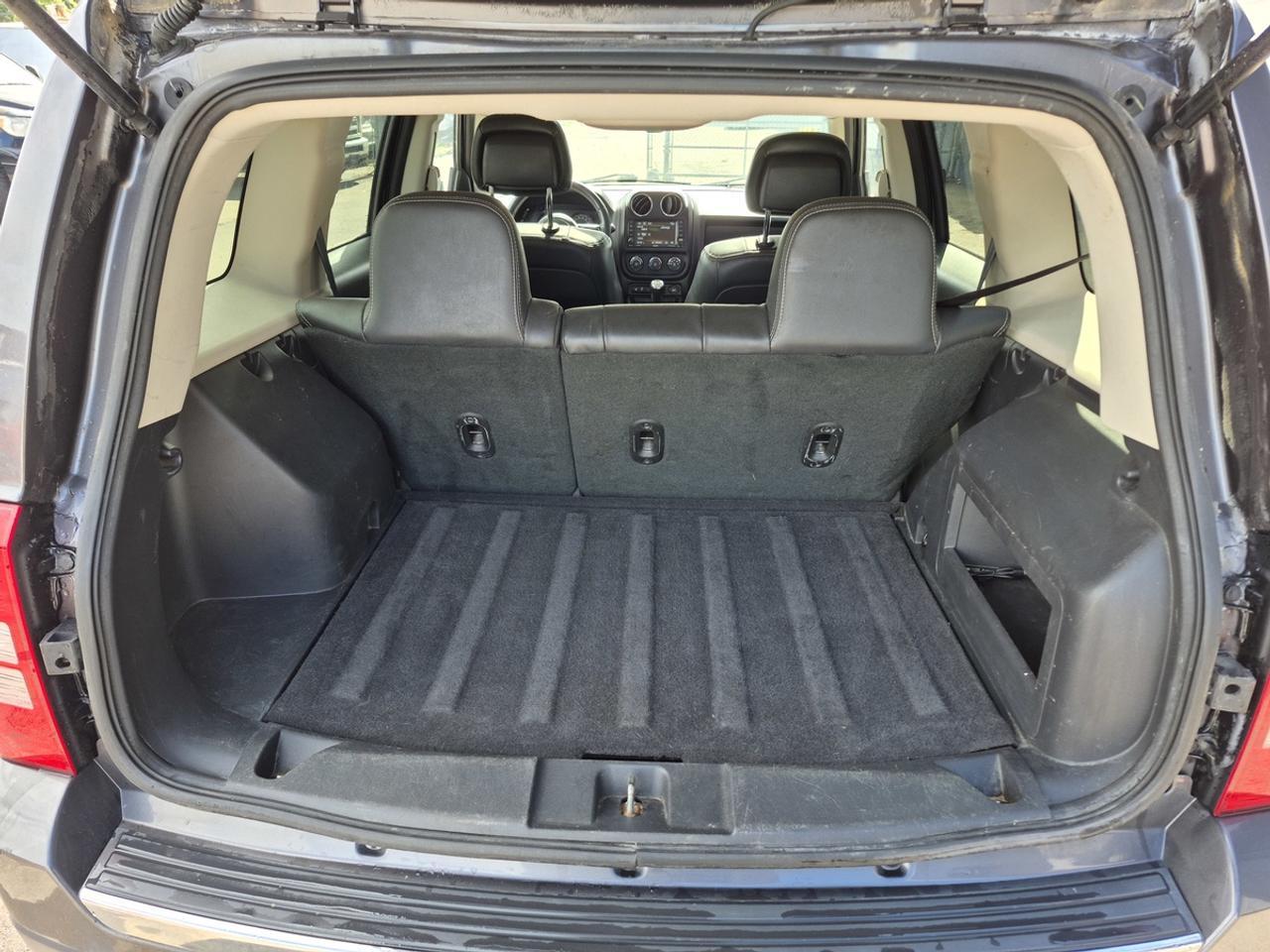 2016 Jeep Patriot SPORT Photo