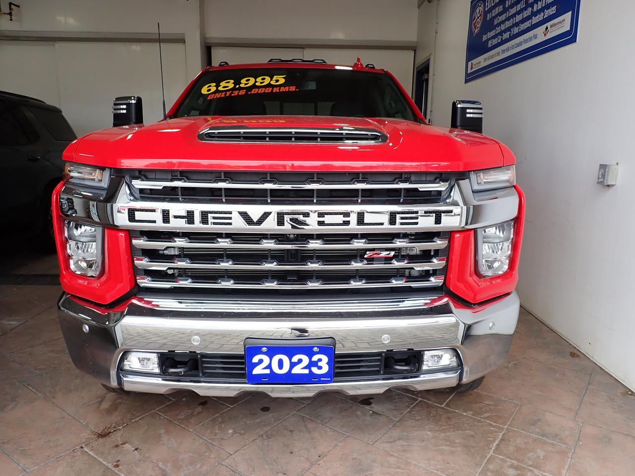 2023 Chevrolet SILVERADO 2500HD LTZ 4WD CREW CAB *DIESEL* LEATHER NAVI 4WD Photo