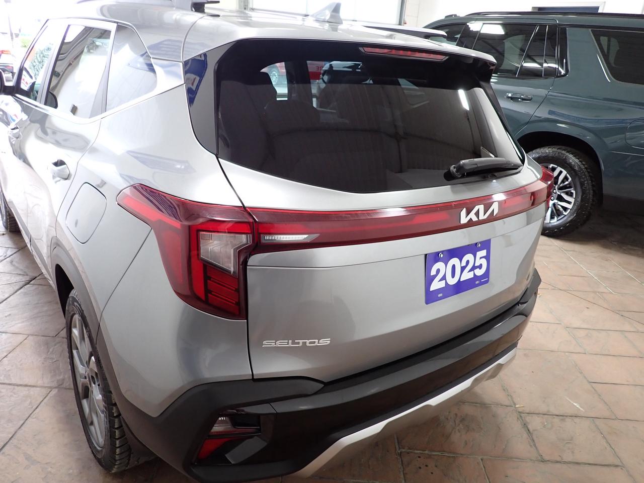 2025 Kia Seltos EX AWD LEATHER Photo