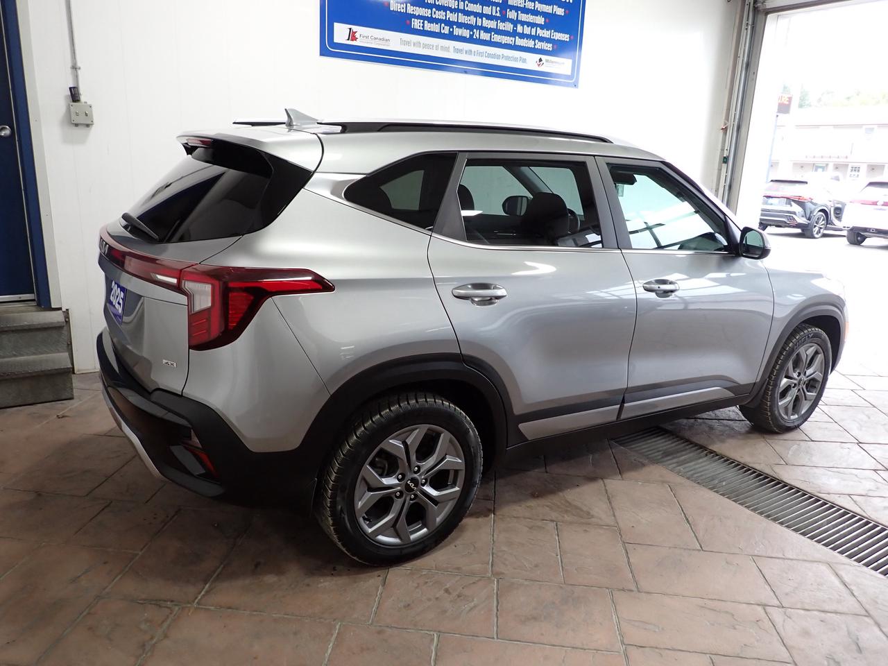 2025 Kia Seltos EX AWD LEATHER Photo1