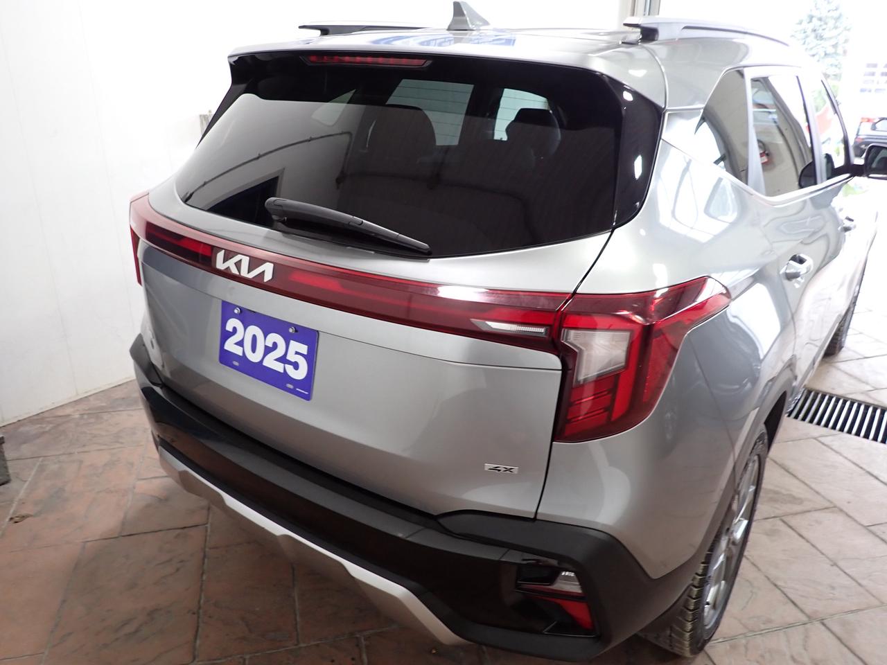 2025 Kia Seltos EX AWD LEATHER Photo2