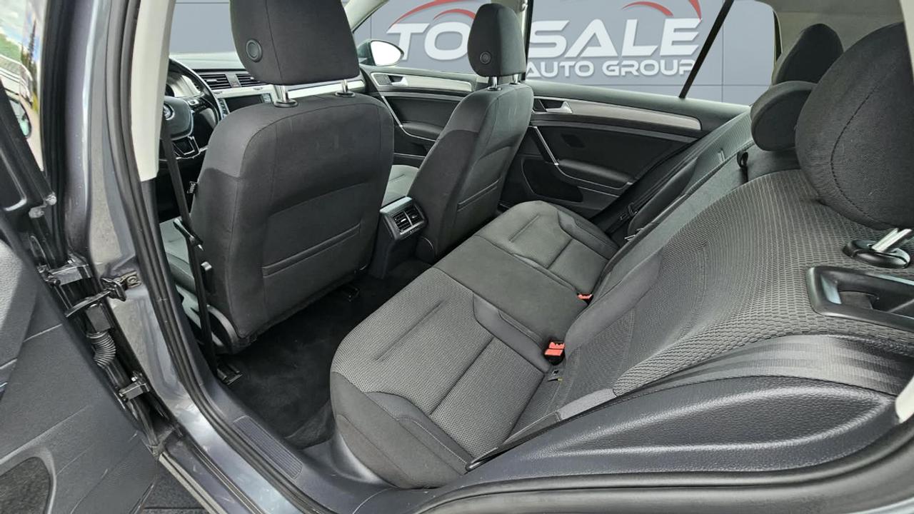 2016 Volkswagen Golf 5dr HB Auto 1.8 TSI Photo