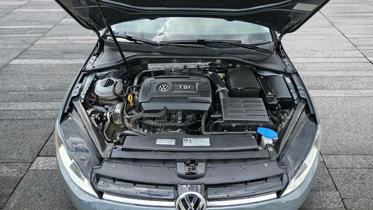 2016 Volkswagen Golf 5dr HB Auto 1.8 TSI Photo