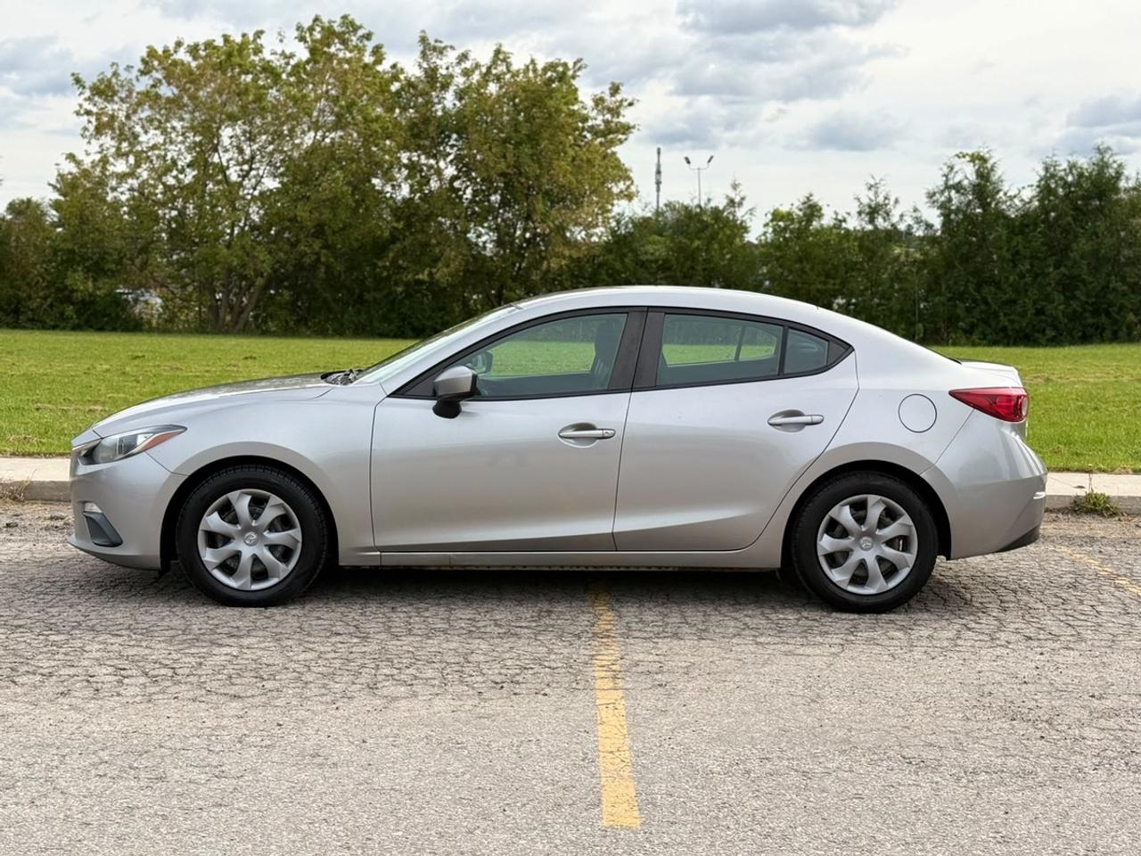 2015 Mazda MAZDA3 I Sport Photo