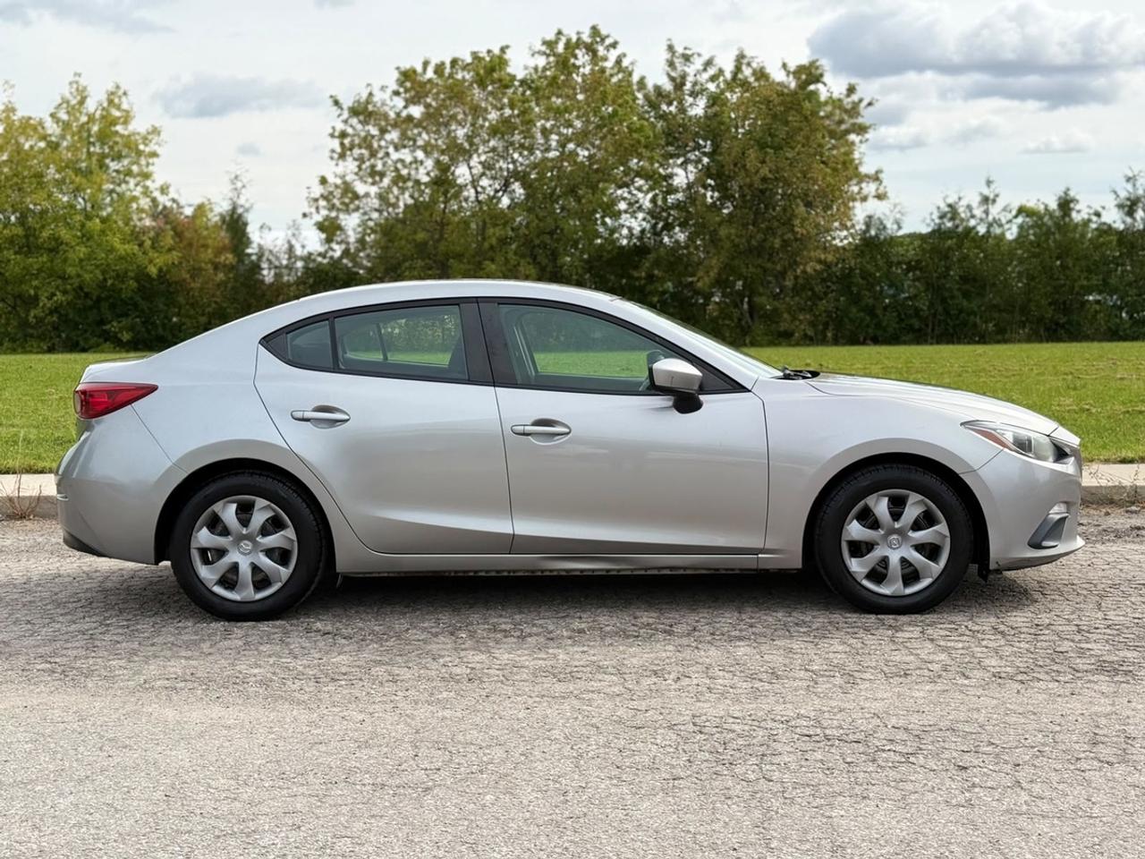 2015 Mazda MAZDA3 I Sport Photo