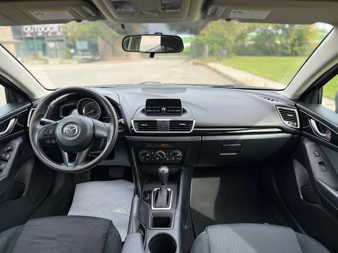 2015 Mazda MAZDA3 I Sport Photo