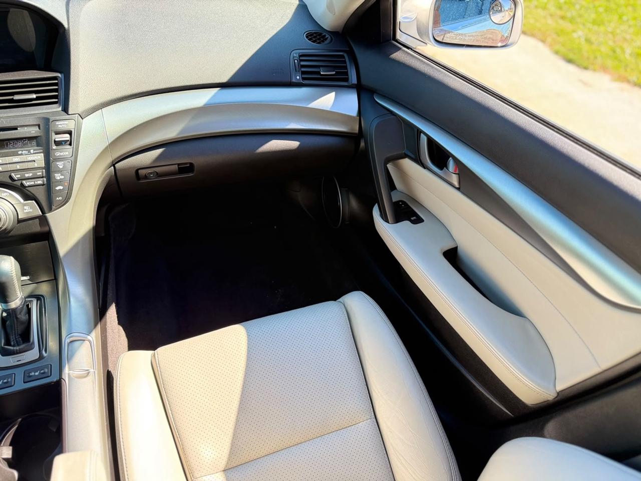 2010 Acura TL SH-AWD w/Tech Pkg Photo
