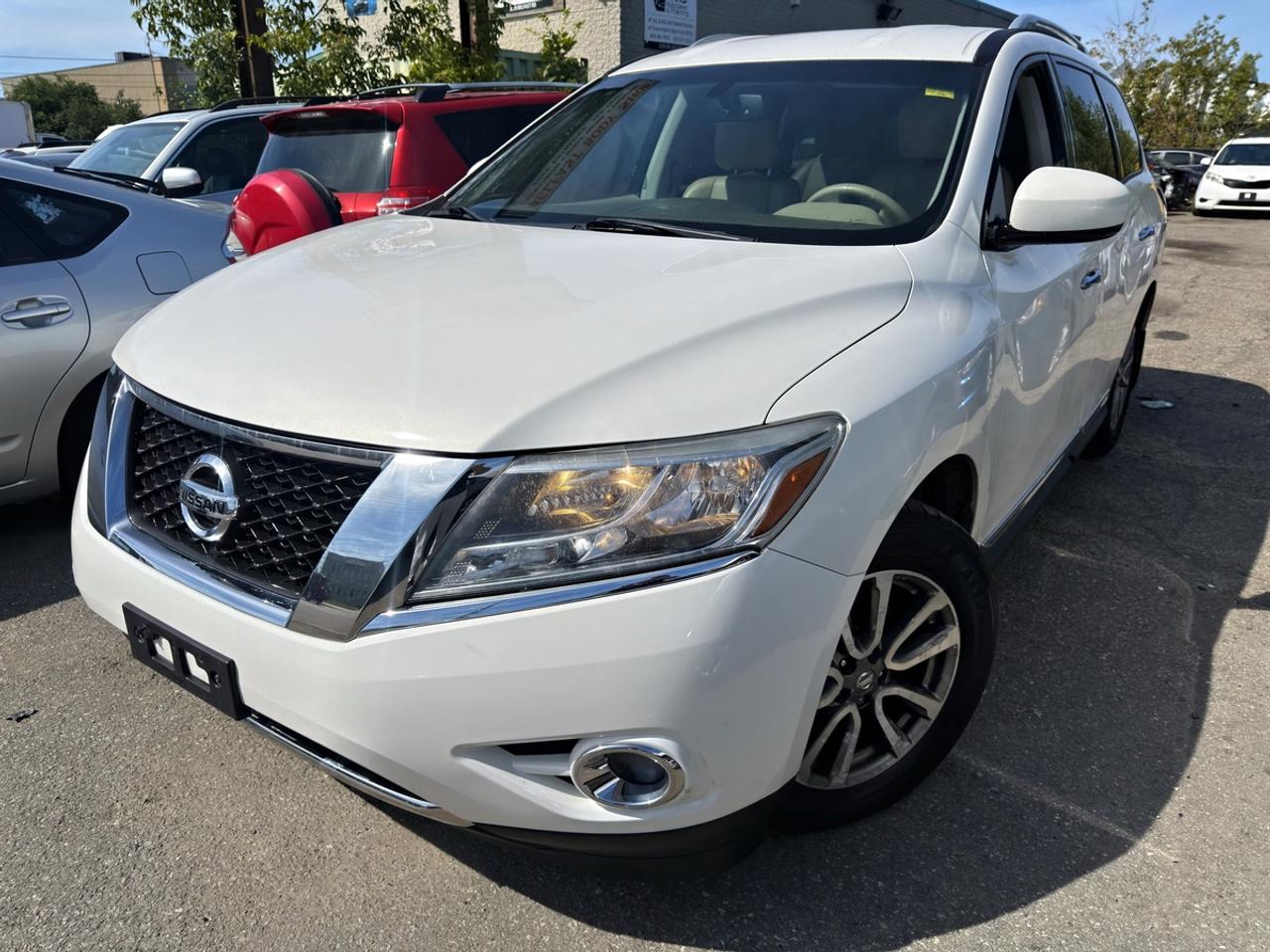 2014 Nissan Pathfinder S Photo