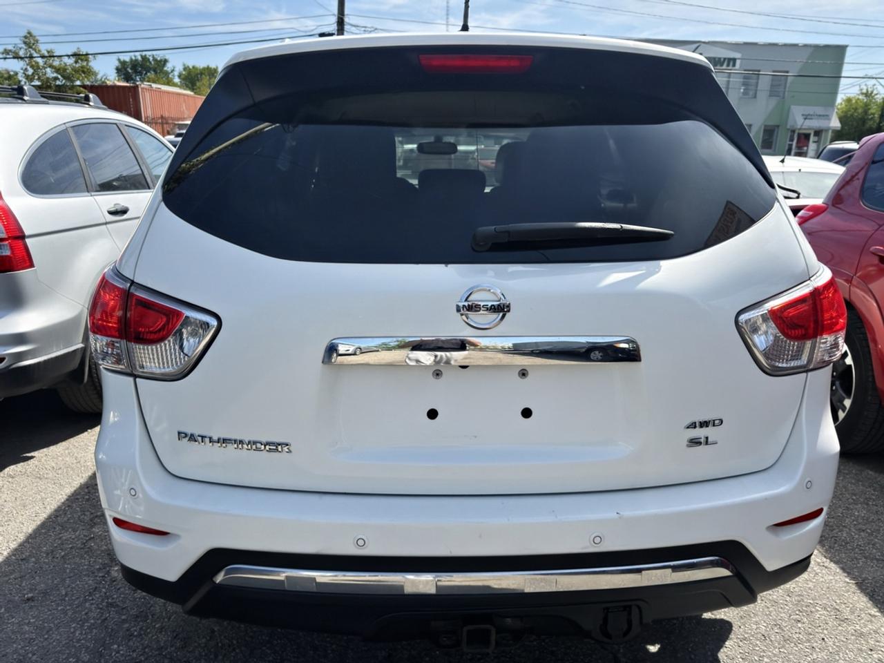 2014 Nissan Pathfinder S Photo