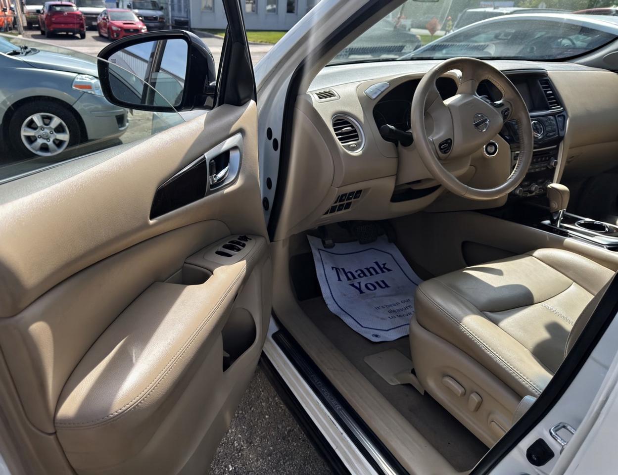 2014 Nissan Pathfinder S Photo