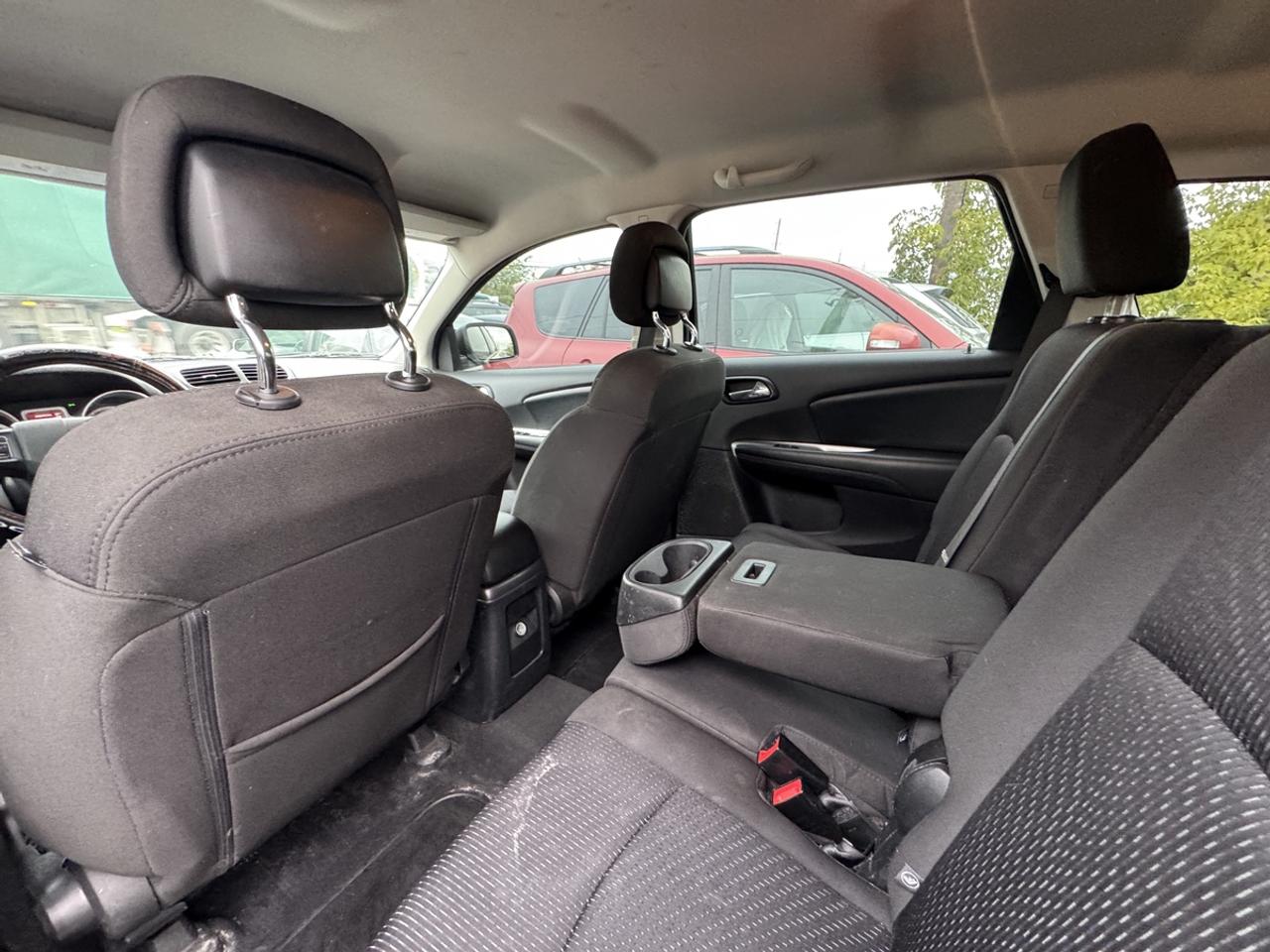 2019 Dodge Journey SE Photo