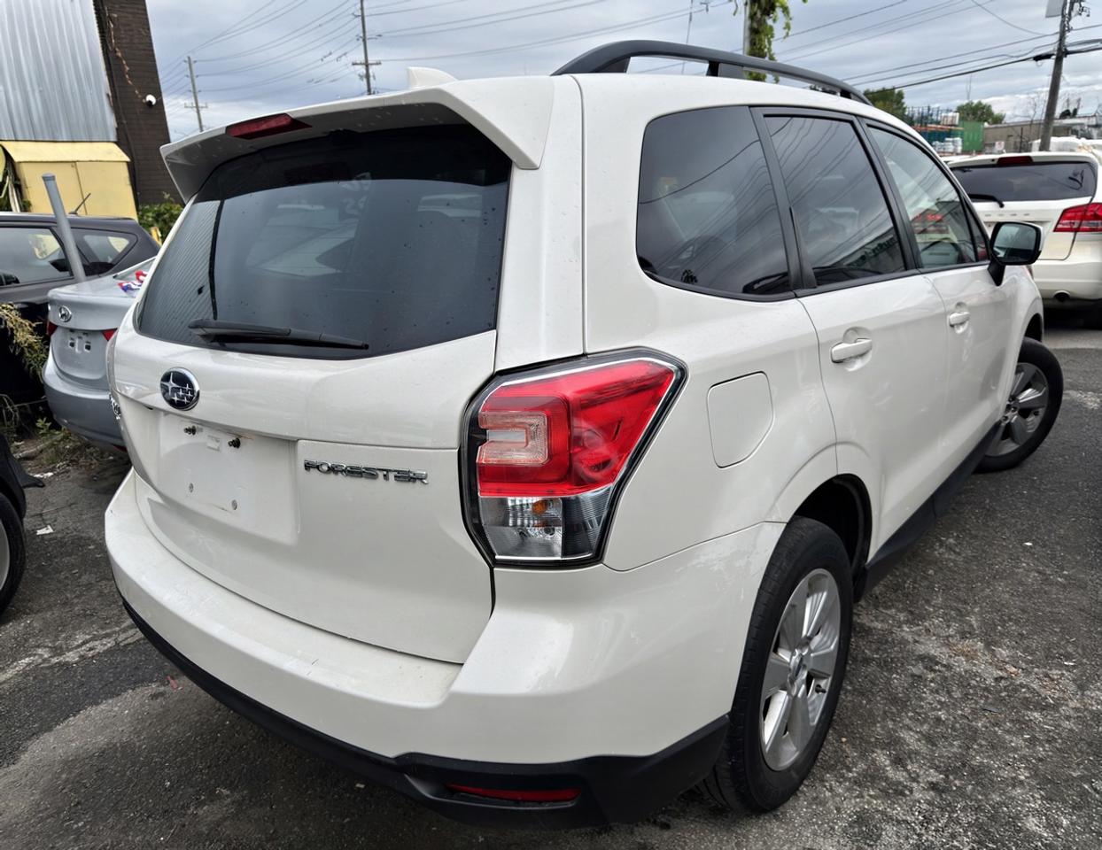 2018 Subaru Forester 2.5i Touring Photo