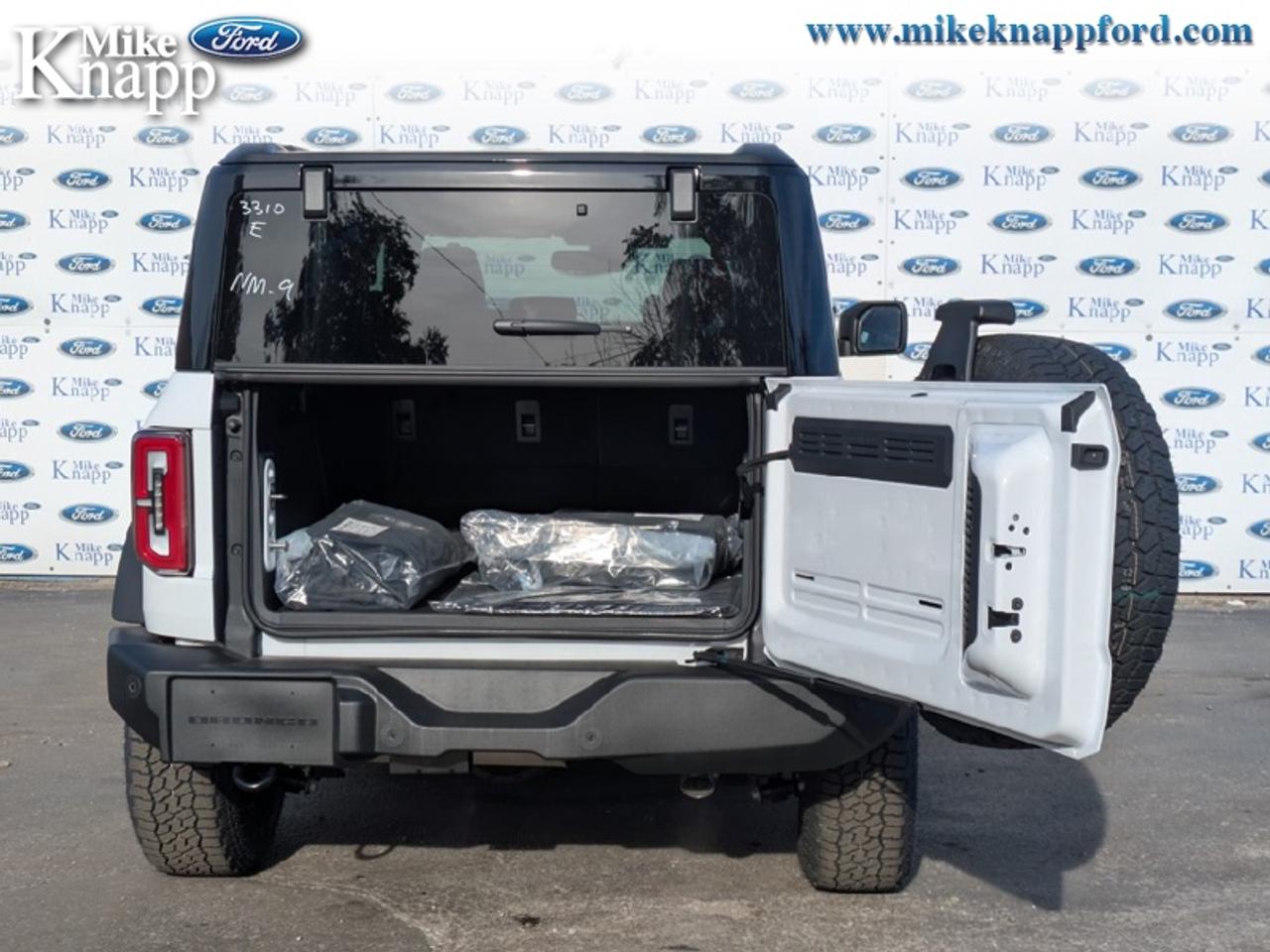 2026 Ford Bronco Outer Banks Photo