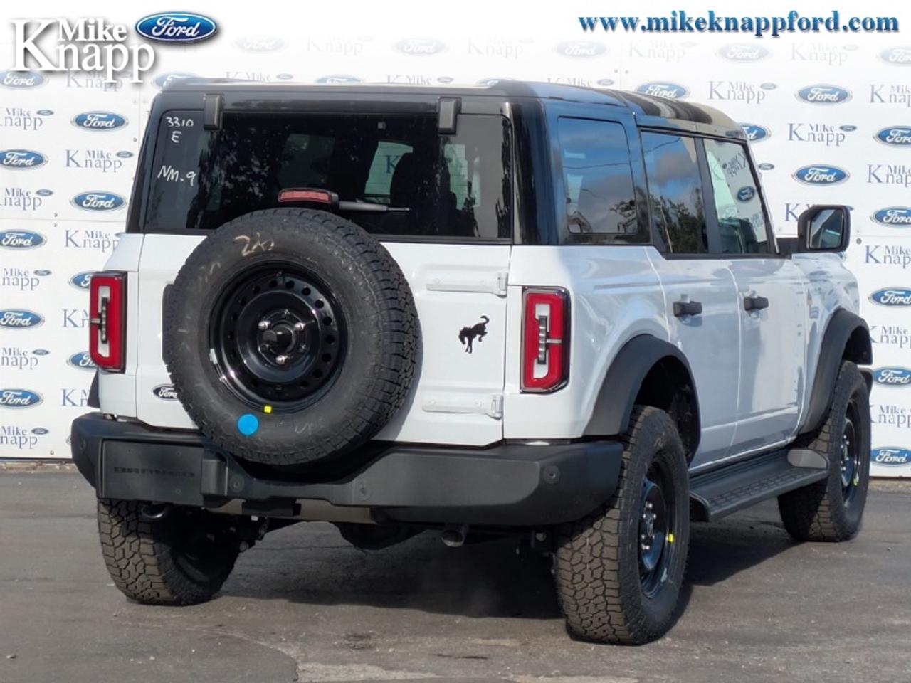 2026 Ford Bronco Outer Banks Photo