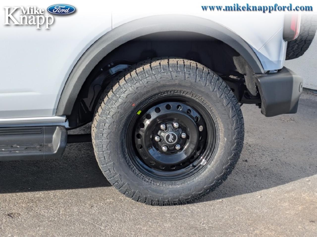 2026 Ford Bronco Outer Banks Photo
