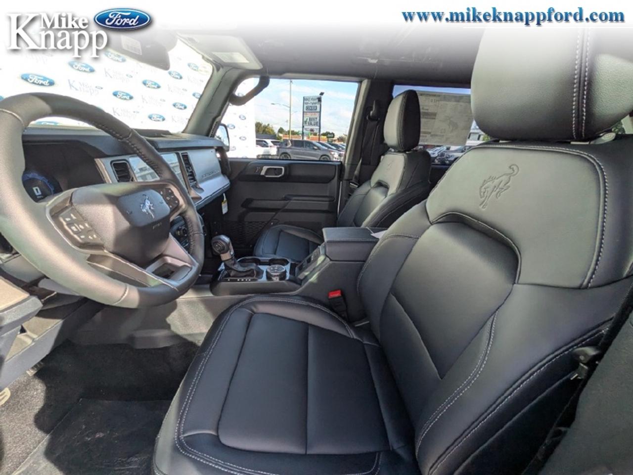 2026 Ford Bronco Outer Banks Photo