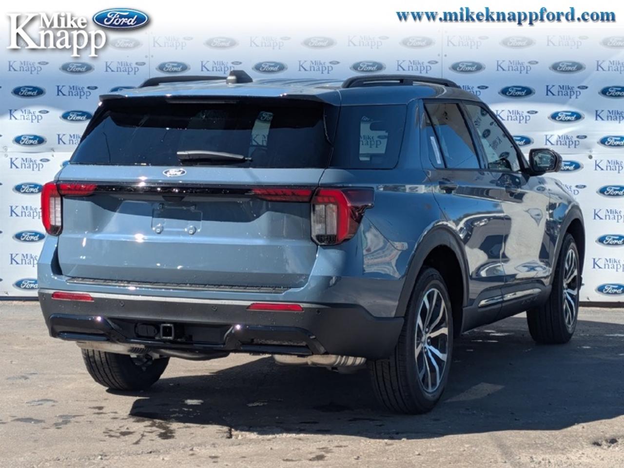 2027 Ford Explorer ST-Line Photo