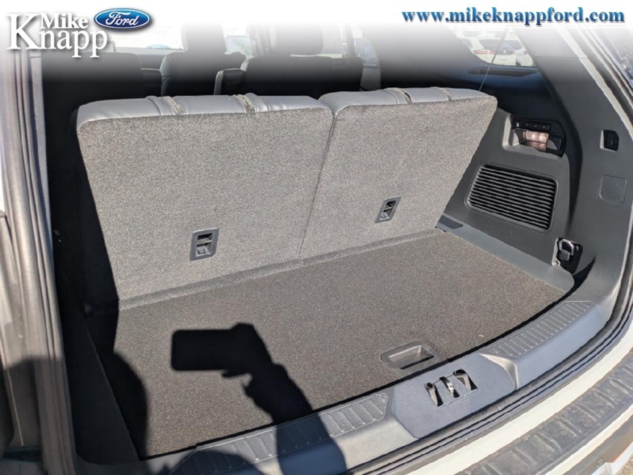 2027 Ford Explorer TREMOR Photo