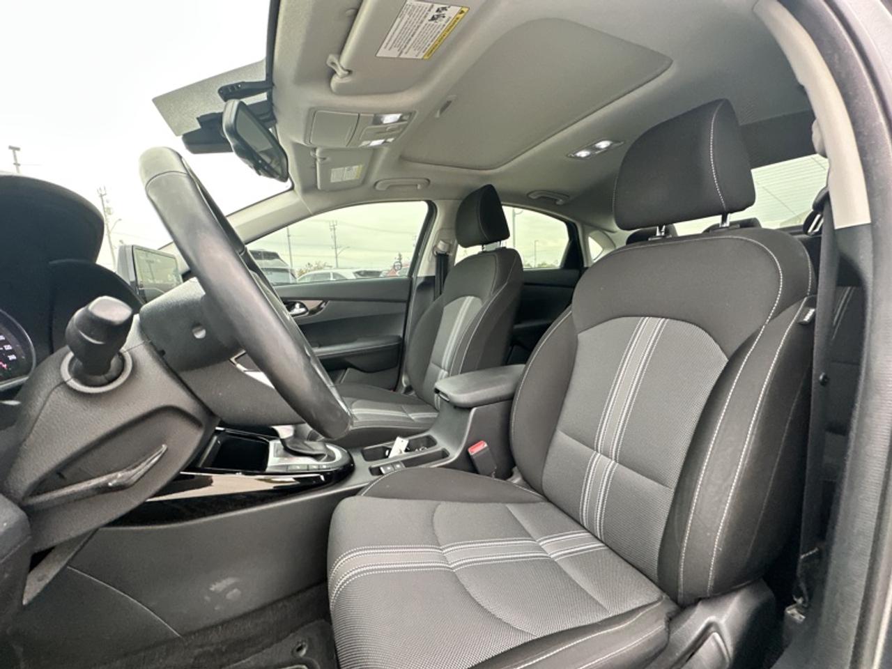 2022 Kia Forte EX Premium Photo