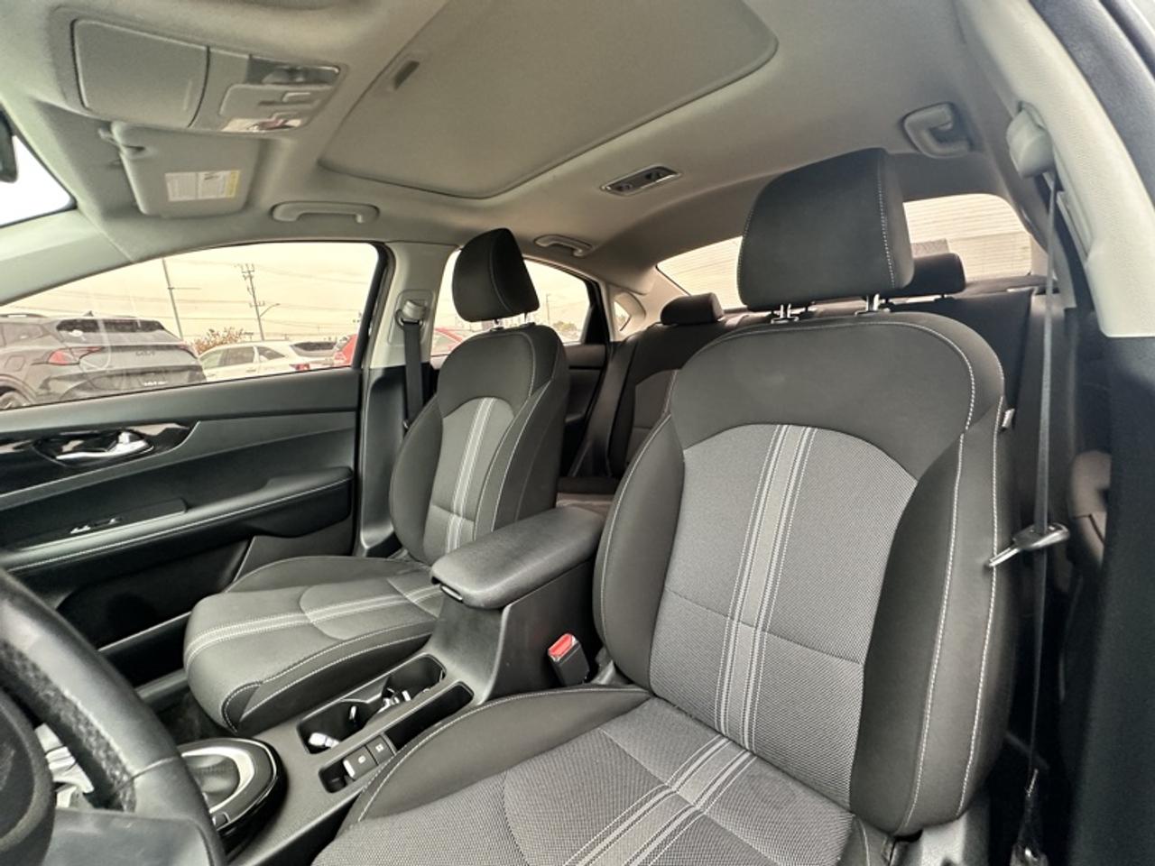 2023 Kia Forte EX Premium Photo
