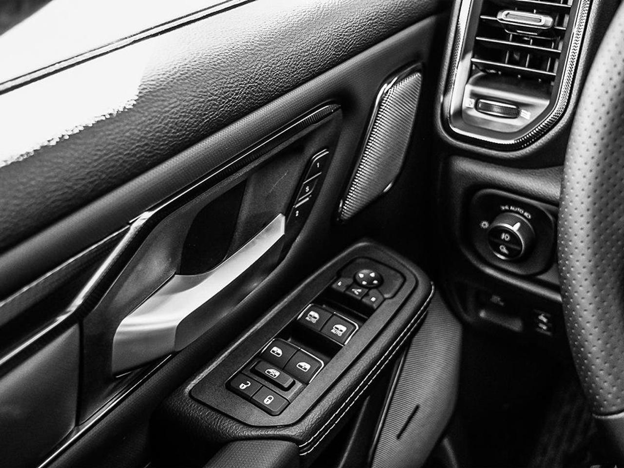 2027 RAM 1500 Rebel LEVEL2|5.7L HEMI|PANO SUNROOF|UCONNECT 5 14.4 DISPLAY|FRONT AND REAR HEATED SEATS|HARMAN KARD Photo