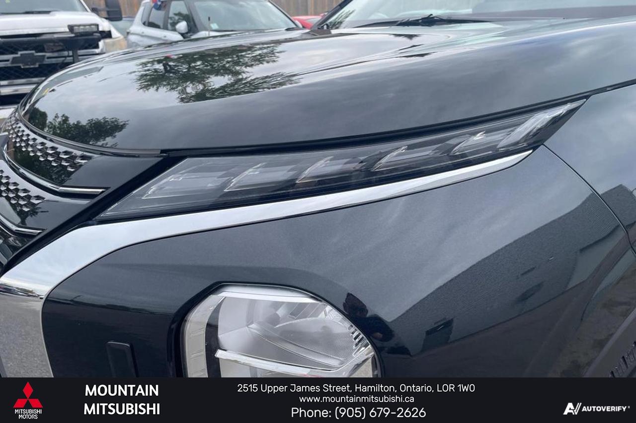2023 Mitsubishi Outlander SEL S-AWC Photo