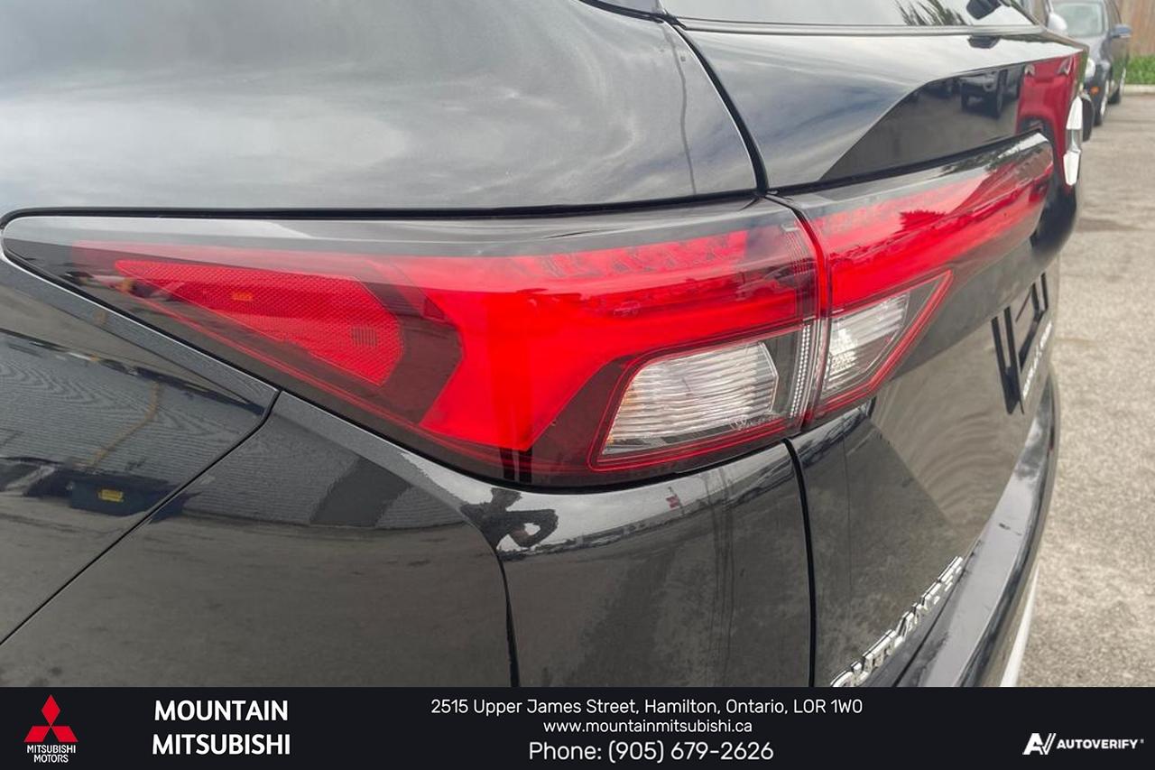 2023 Mitsubishi Outlander SEL S-AWC Photo