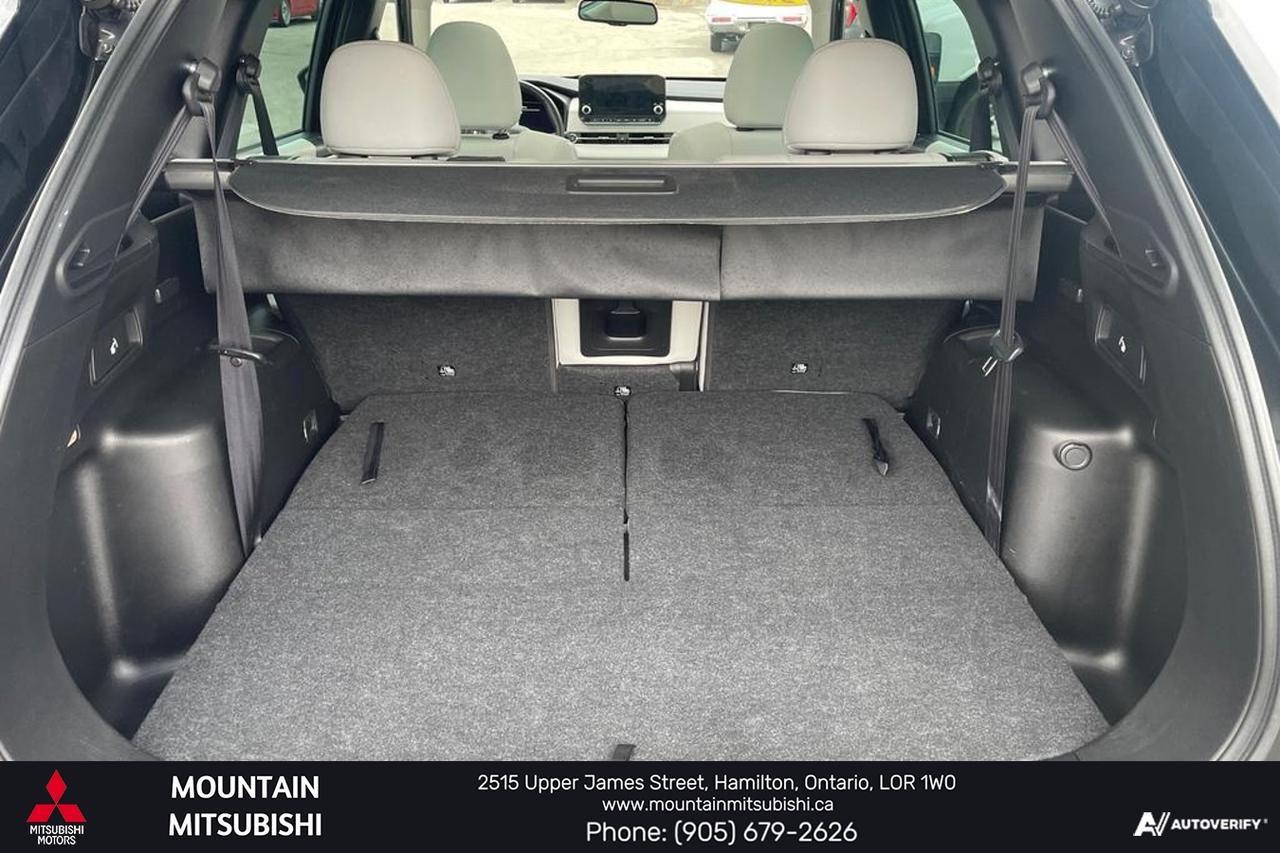 2023 Mitsubishi Outlander SEL S-AWC Photo