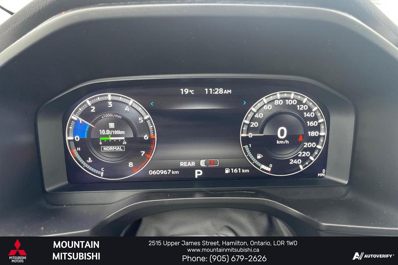 2023 Mitsubishi Outlander SEL S-AWC Photo