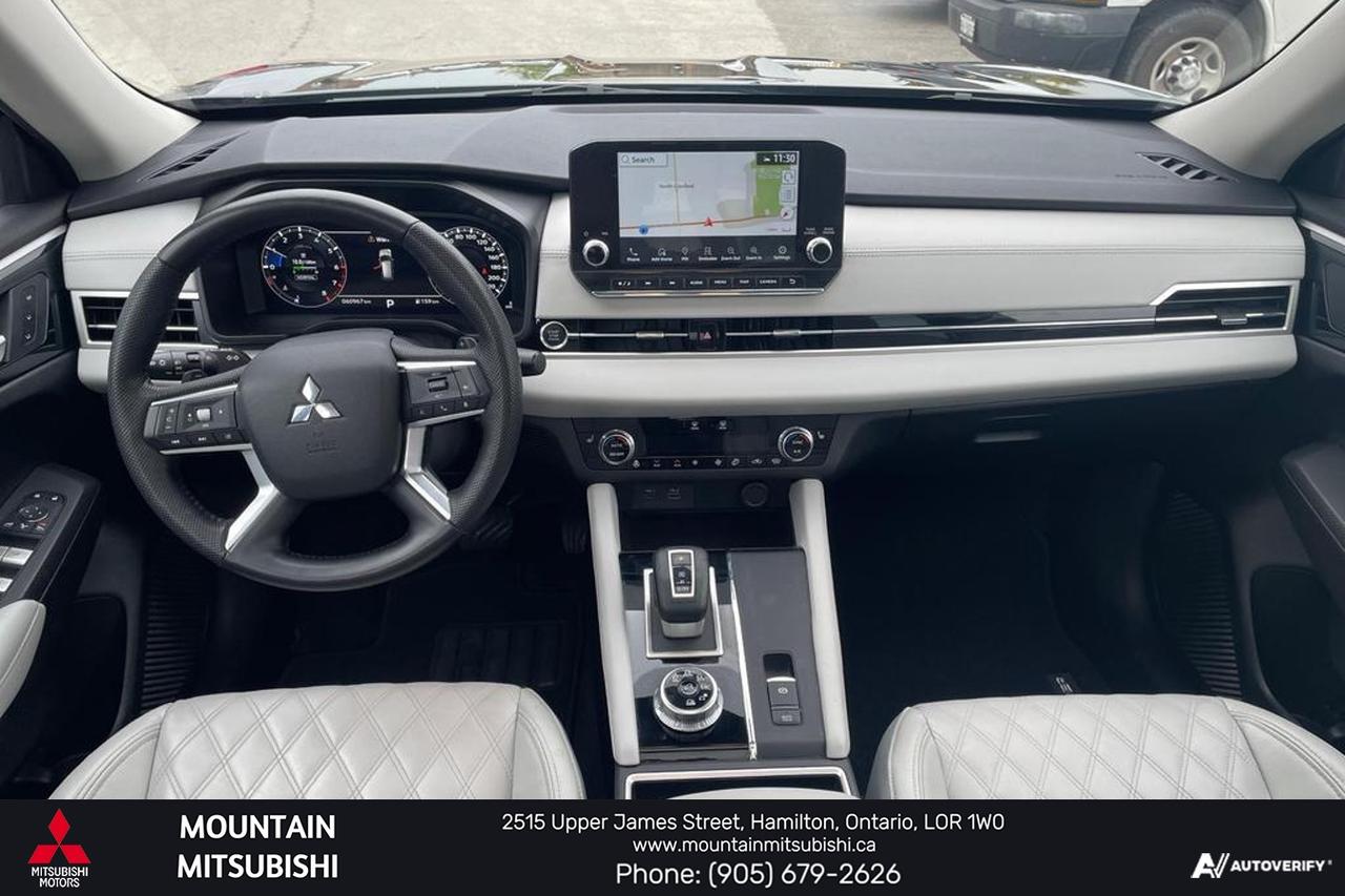 2023 Mitsubishi Outlander SEL S-AWC Photo