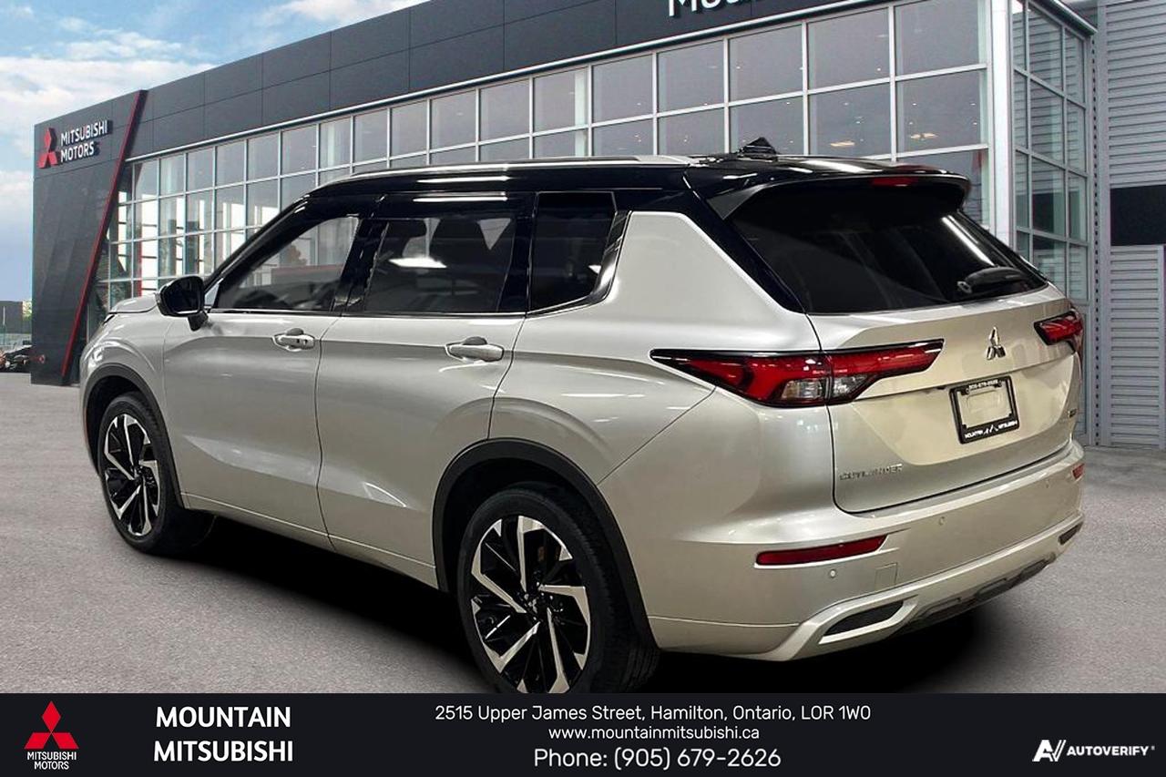 2024 Mitsubishi Outlander GT PREMIUM S-AWC Photo3
