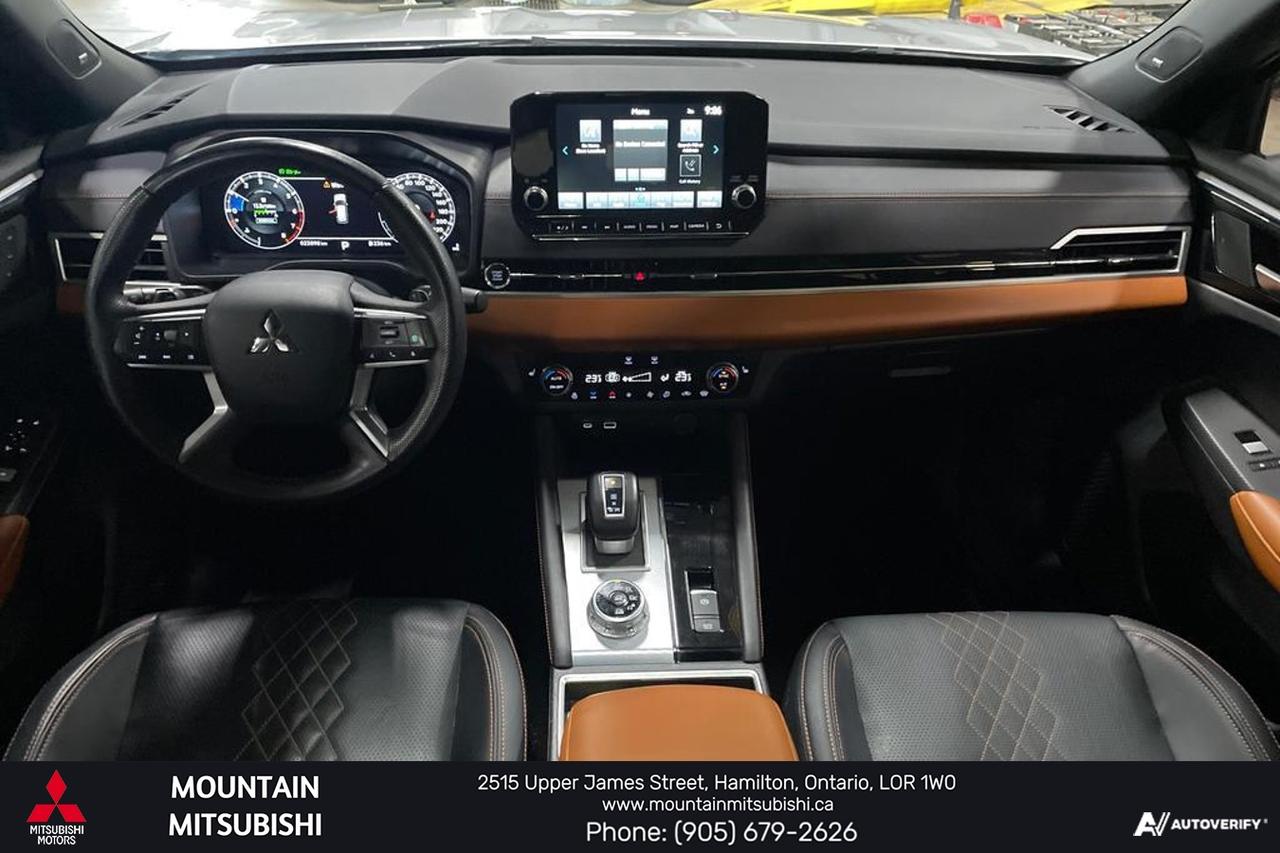 2024 Mitsubishi Outlander GT PREMIUM S-AWC Photo