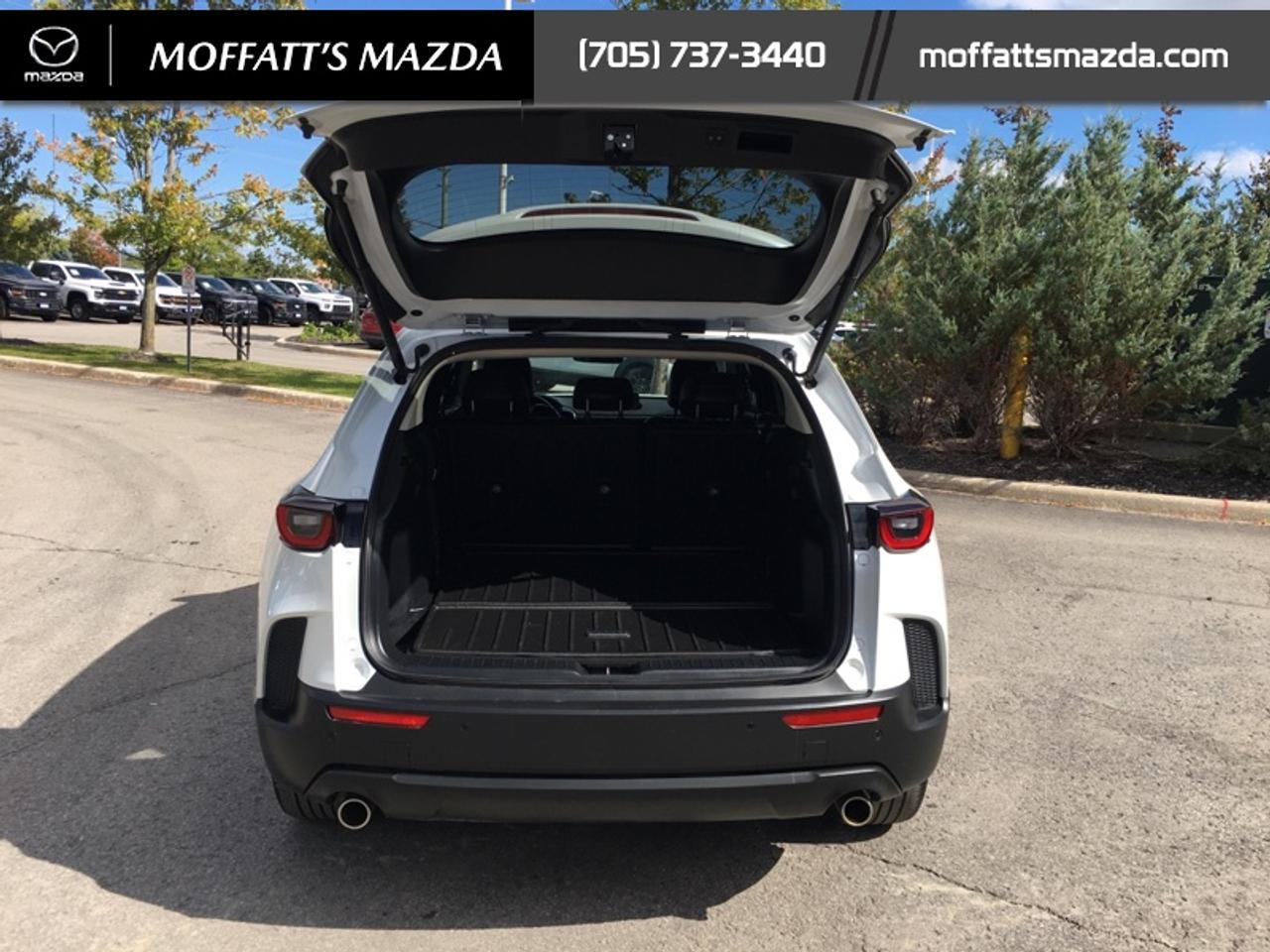 2023 Mazda CX-50 GT Photo