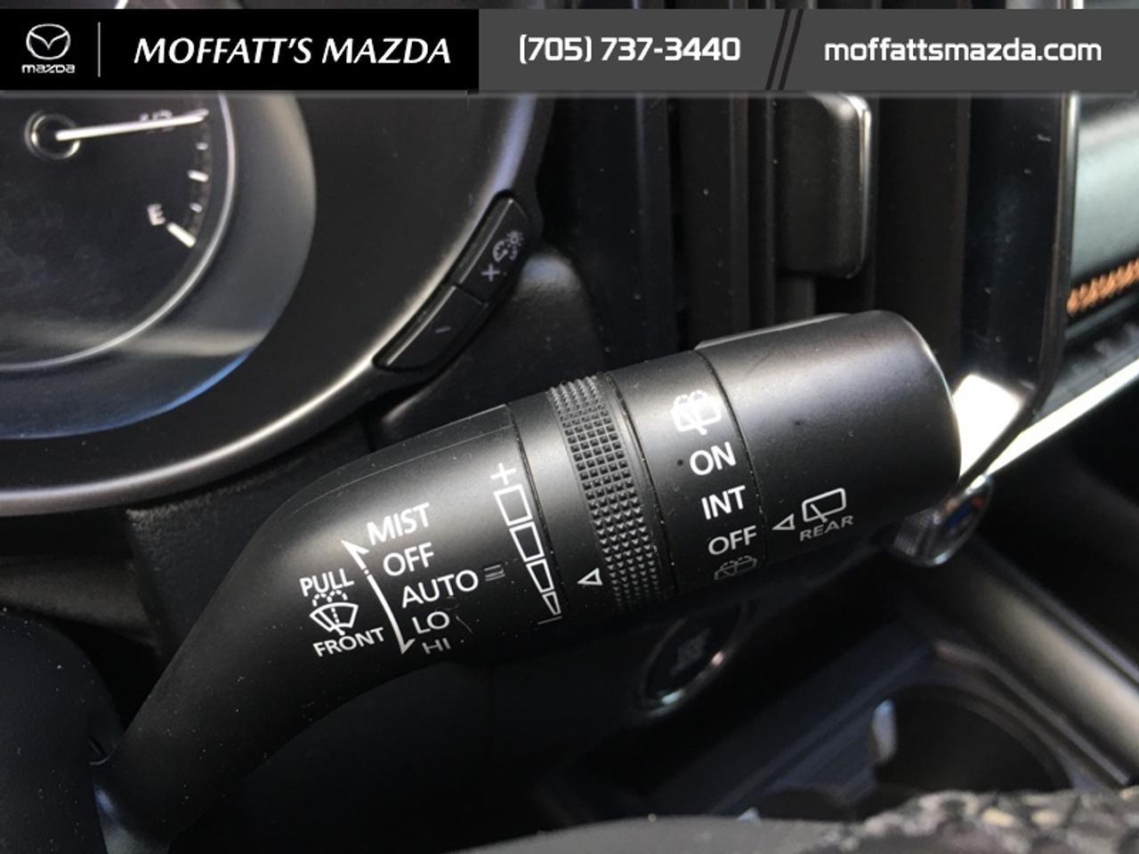 2023 Mazda CX-50 GT Photo