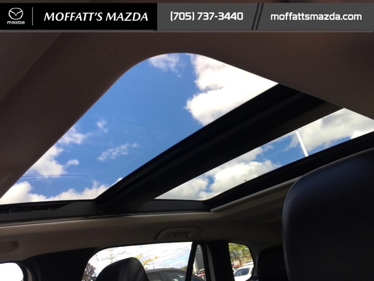 2023 Mazda CX-50 GT Photo