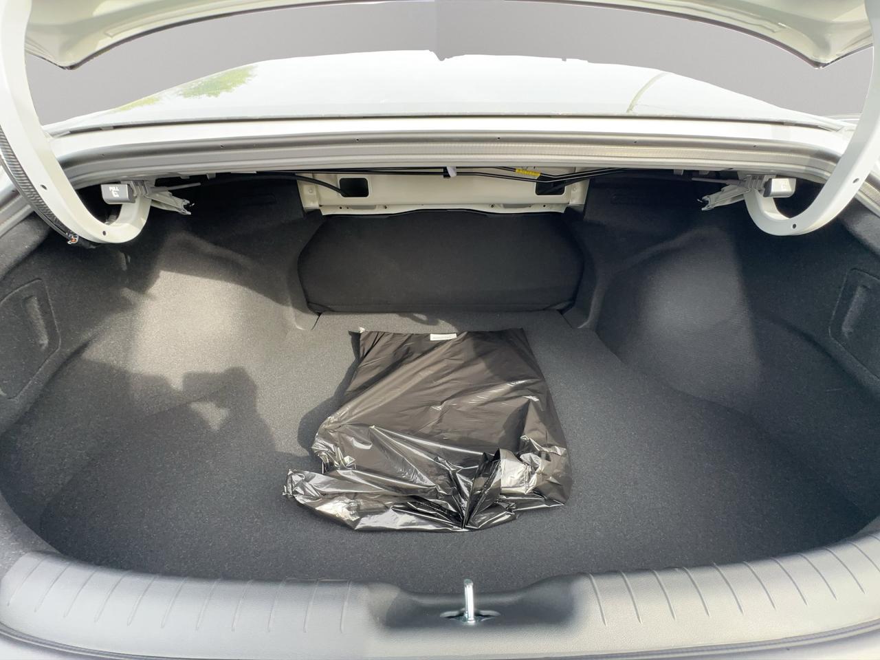 2026 Hyundai Elantra Preferred Photo