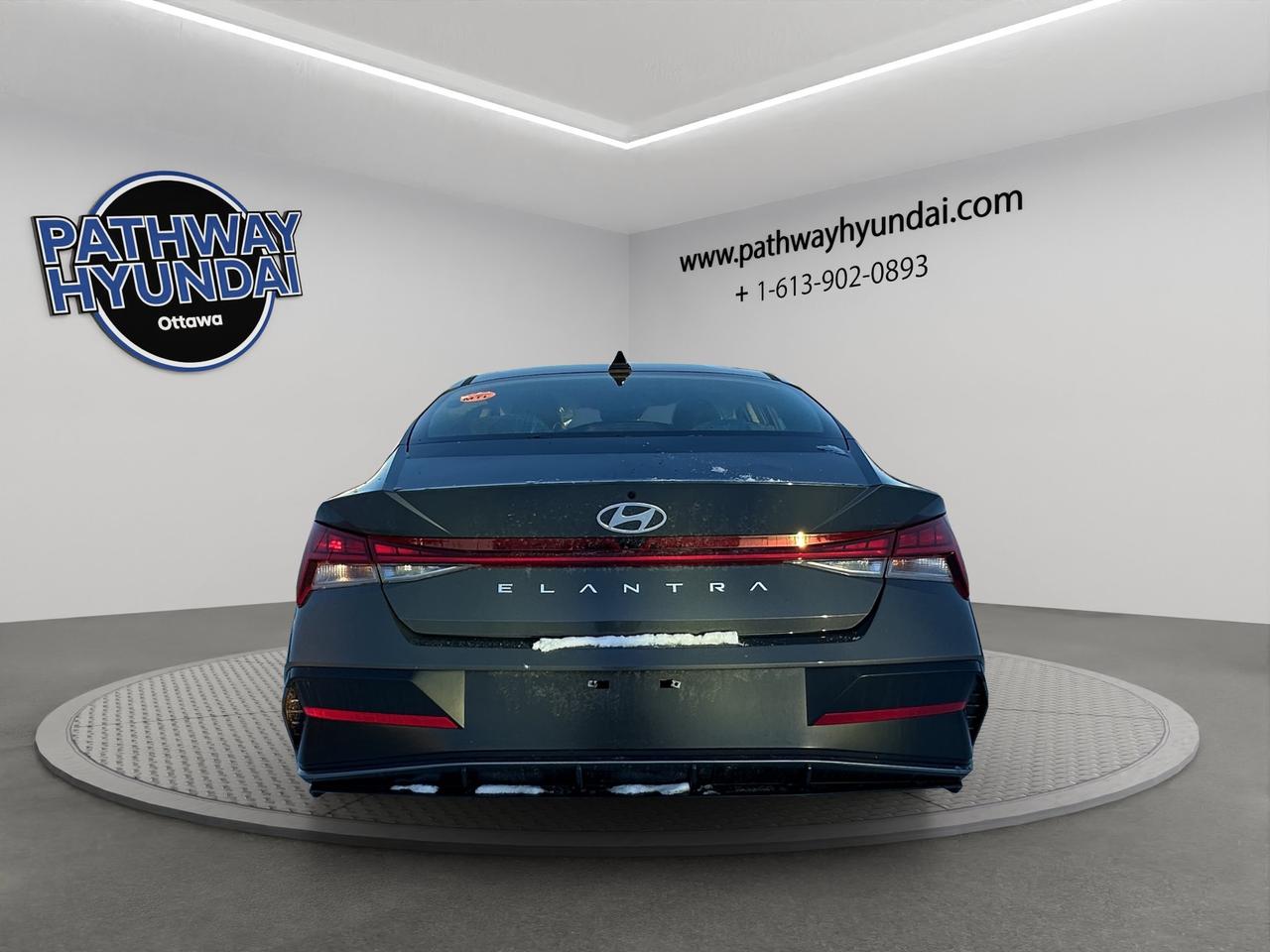 2026 Hyundai Elantra Luxury Photo