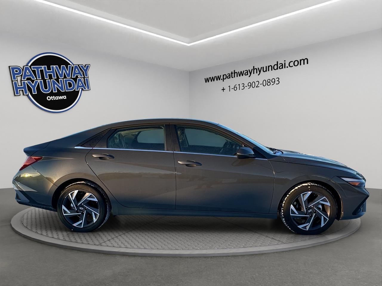 2026 Hyundai Elantra Luxury Photo