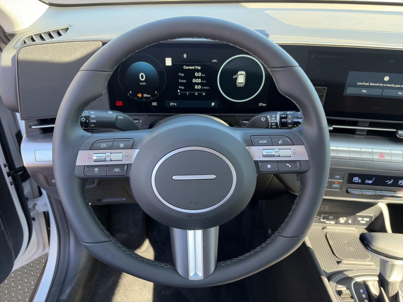 2027 Hyundai KONA LUXURY Photo