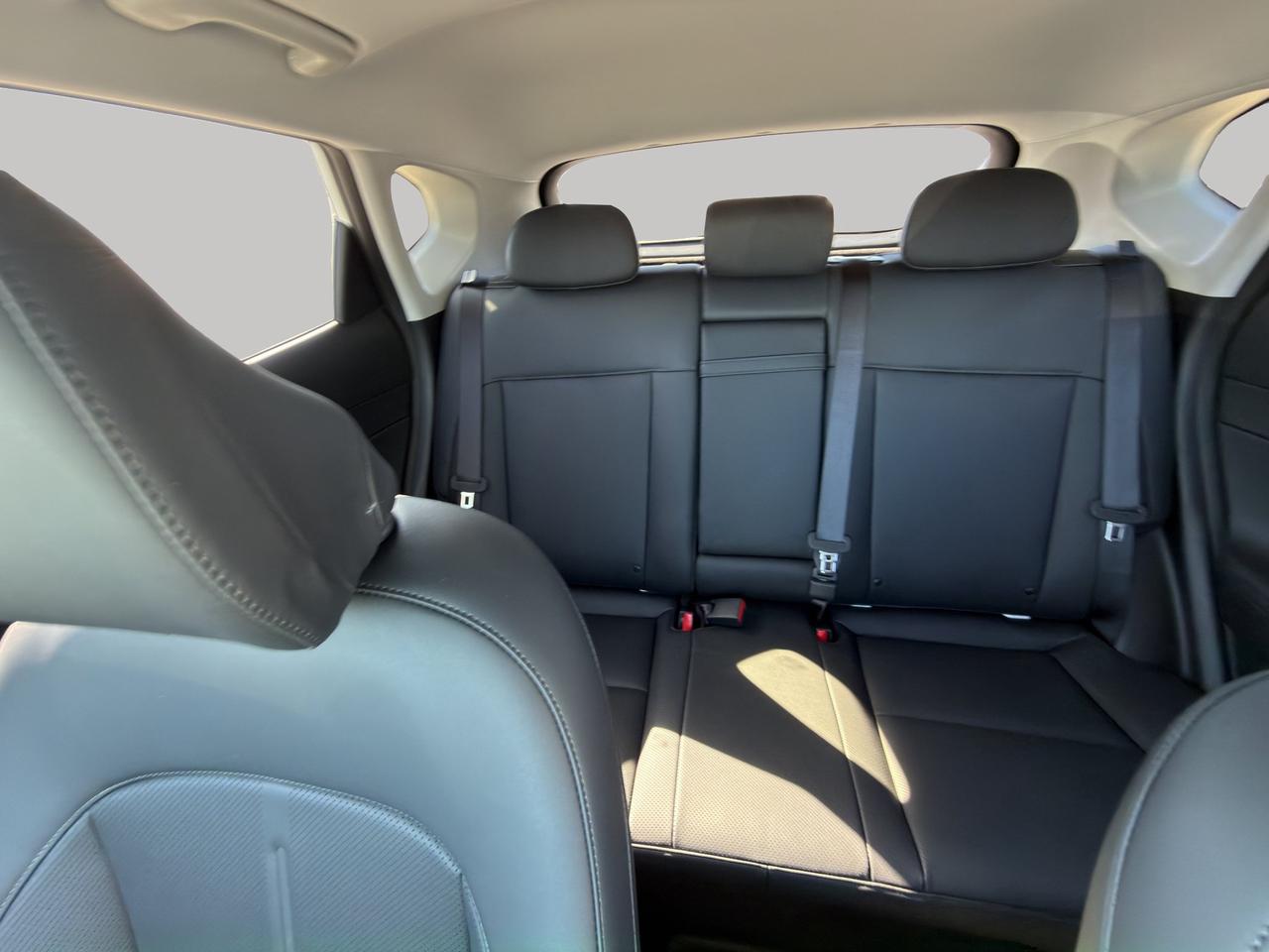 2027 Hyundai KONA LUXURY Photo