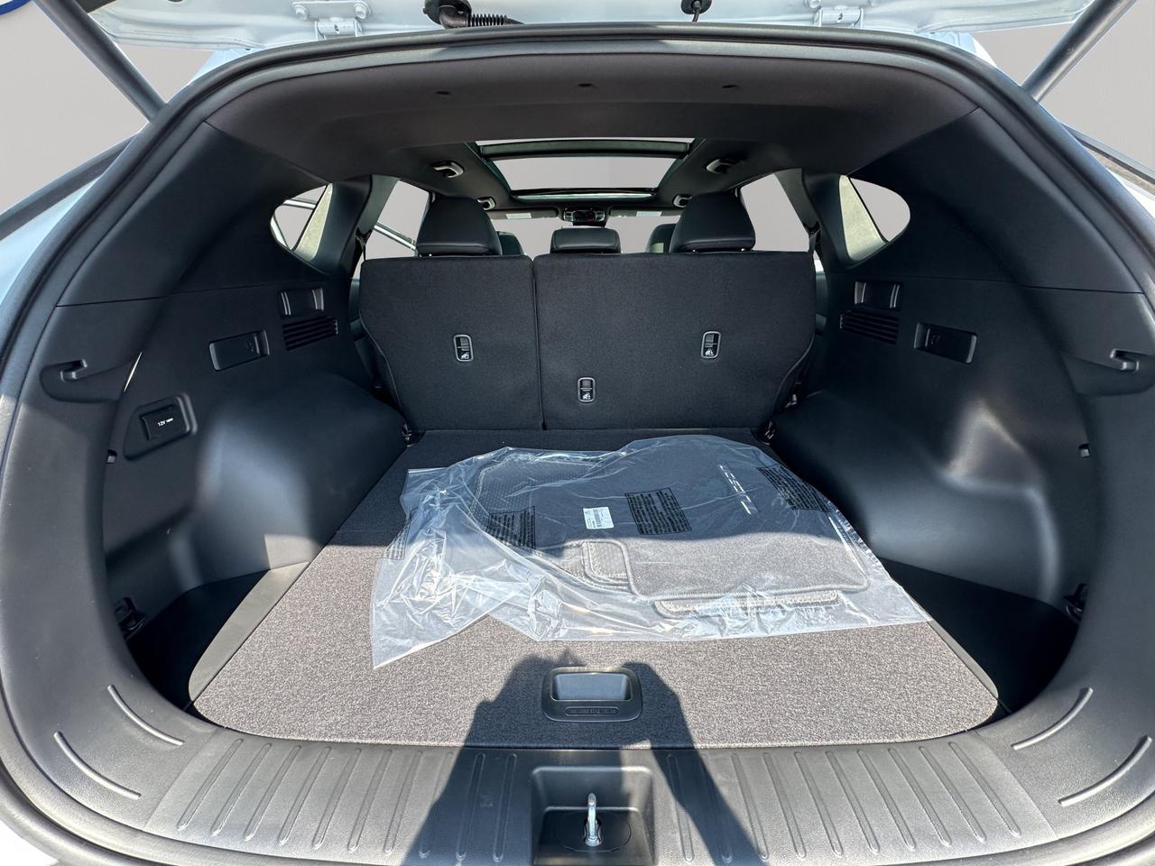 2026 Hyundai Tucson Hybrid Night Edition Photo