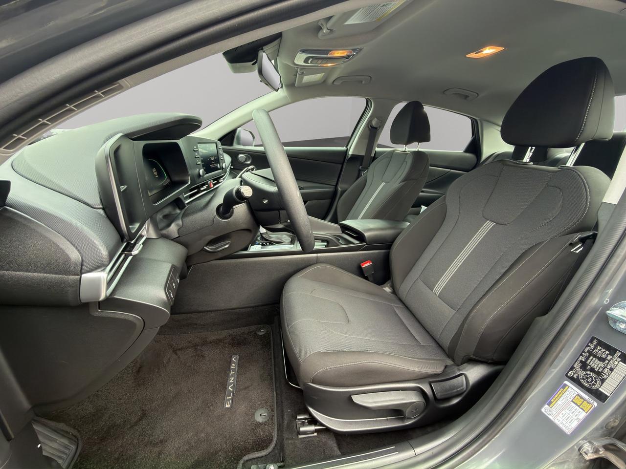 2025 Hyundai Elantra Essential | Lane Keep Assist w/Lane Departure Warning | Forward Collision Avoidance Assist Photo
